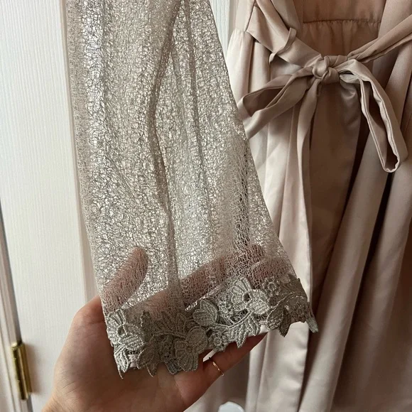 Flora Nikrooz Showstopper Charmeuse Cover-Up Robe
